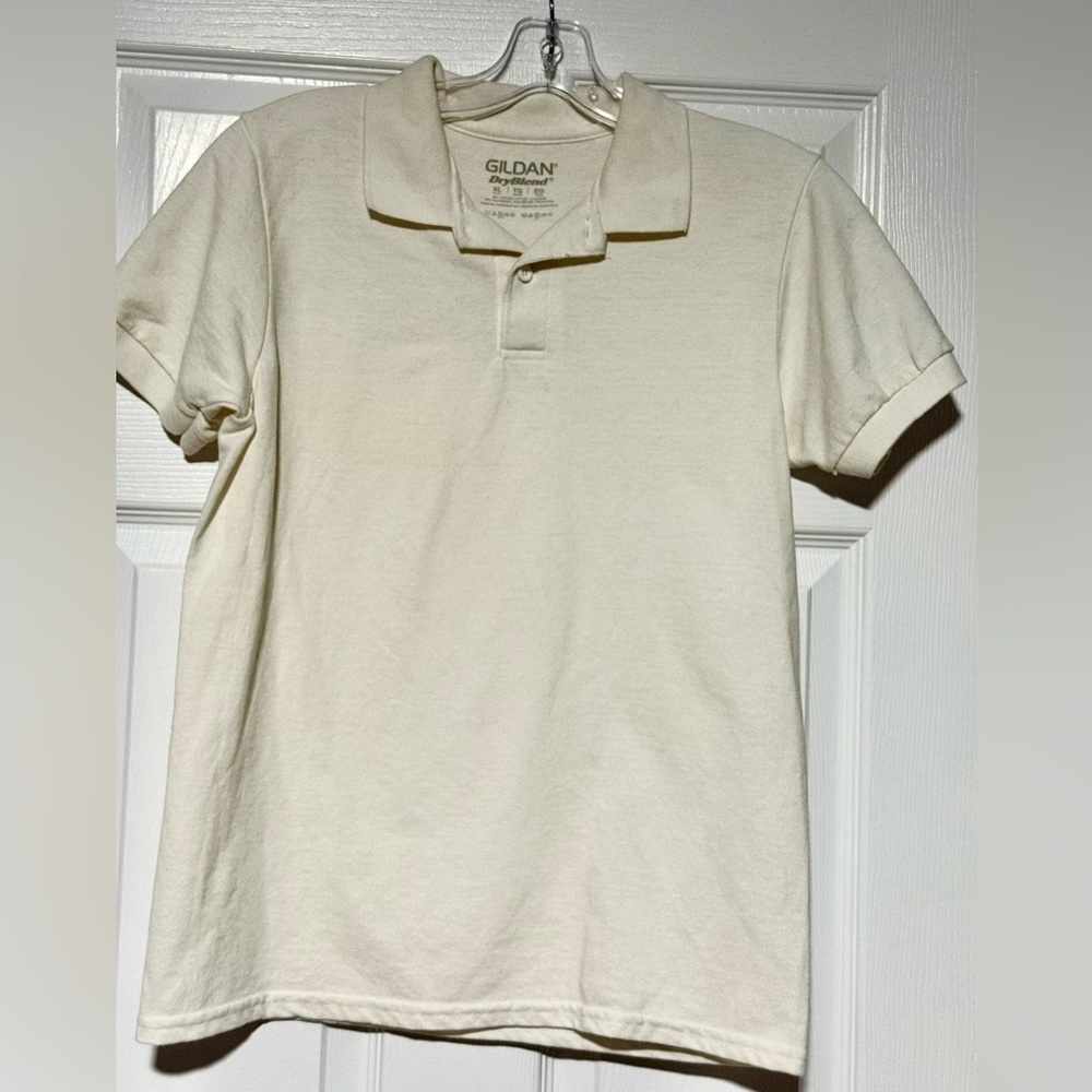 Boy Youth Like New Gildan Shirt Size XL​​​​​​​​
